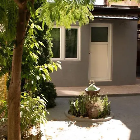 Rajvosa Apartament *